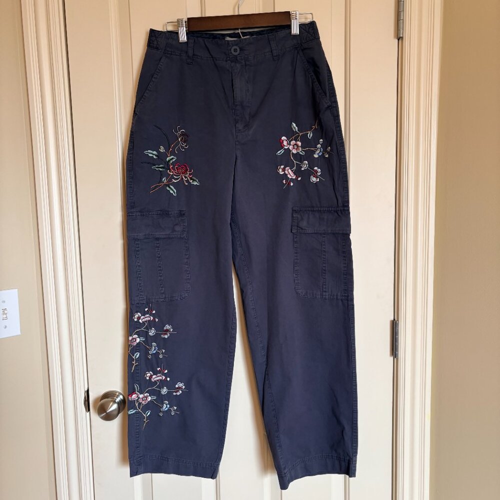 ✨ STUNNING & RARE! NWT Sundance Floral Embroidered Boho Utility Pants – Size 6 ✨ - Picture 5 of 10